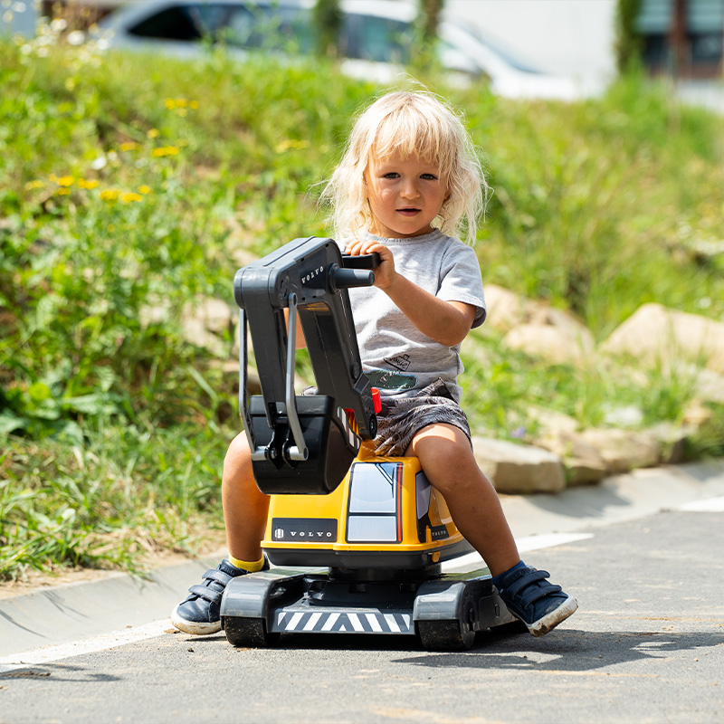 Volvo Digger fully articulated with opening seat - Image 7