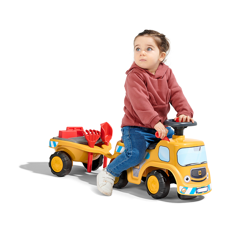 JCB construction ride-on with opening seat, steering wheel with horn, trailer and sand toys - Image 5